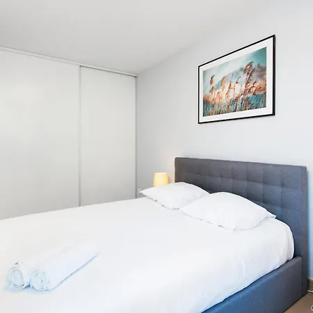 Vue & Tour Odeon - Terrasse - Parking - Bj Apartment *