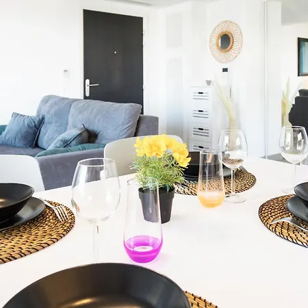 Apartment Vue & Tour Odeon - Terrasse - Parking - Bj *