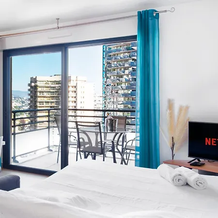 Vue & Tour Odeon - Terrasse - Parking - Bj Apartment *
